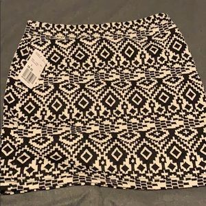 Black/ Cream mini skirt